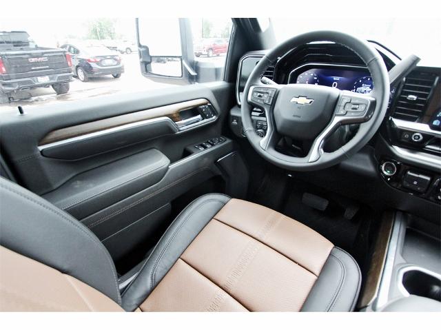 2025 Chevrolet Silverado 3500 HD Vehicle Photo in ROSENBERG, TX 77471-5675