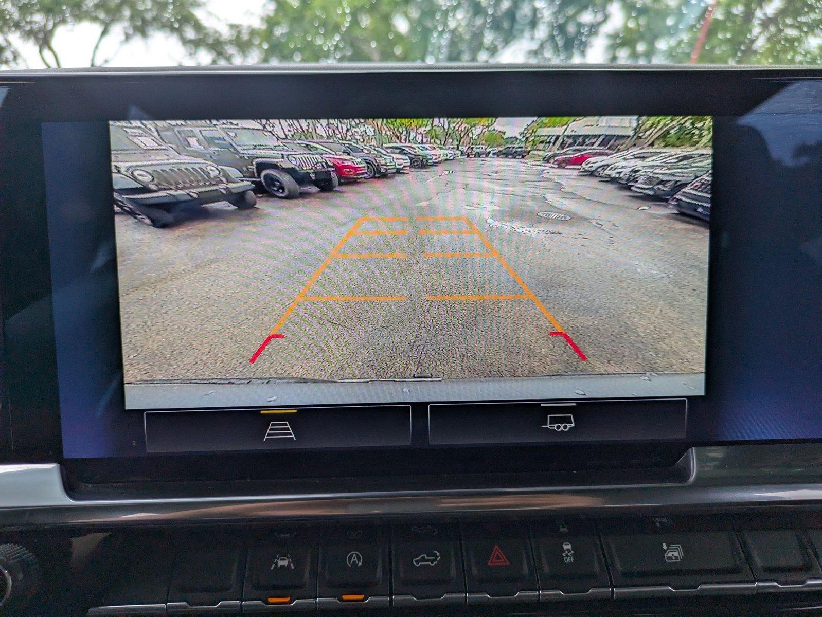 2024 Chevrolet Silverado 1500 Vehicle Photo in GREENACRES, FL 33463-3207