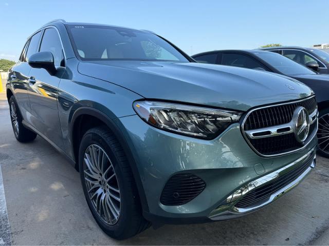 2025 Mercedes-Benz GLC Vehicle Photo in HOUSTON, TX 77079