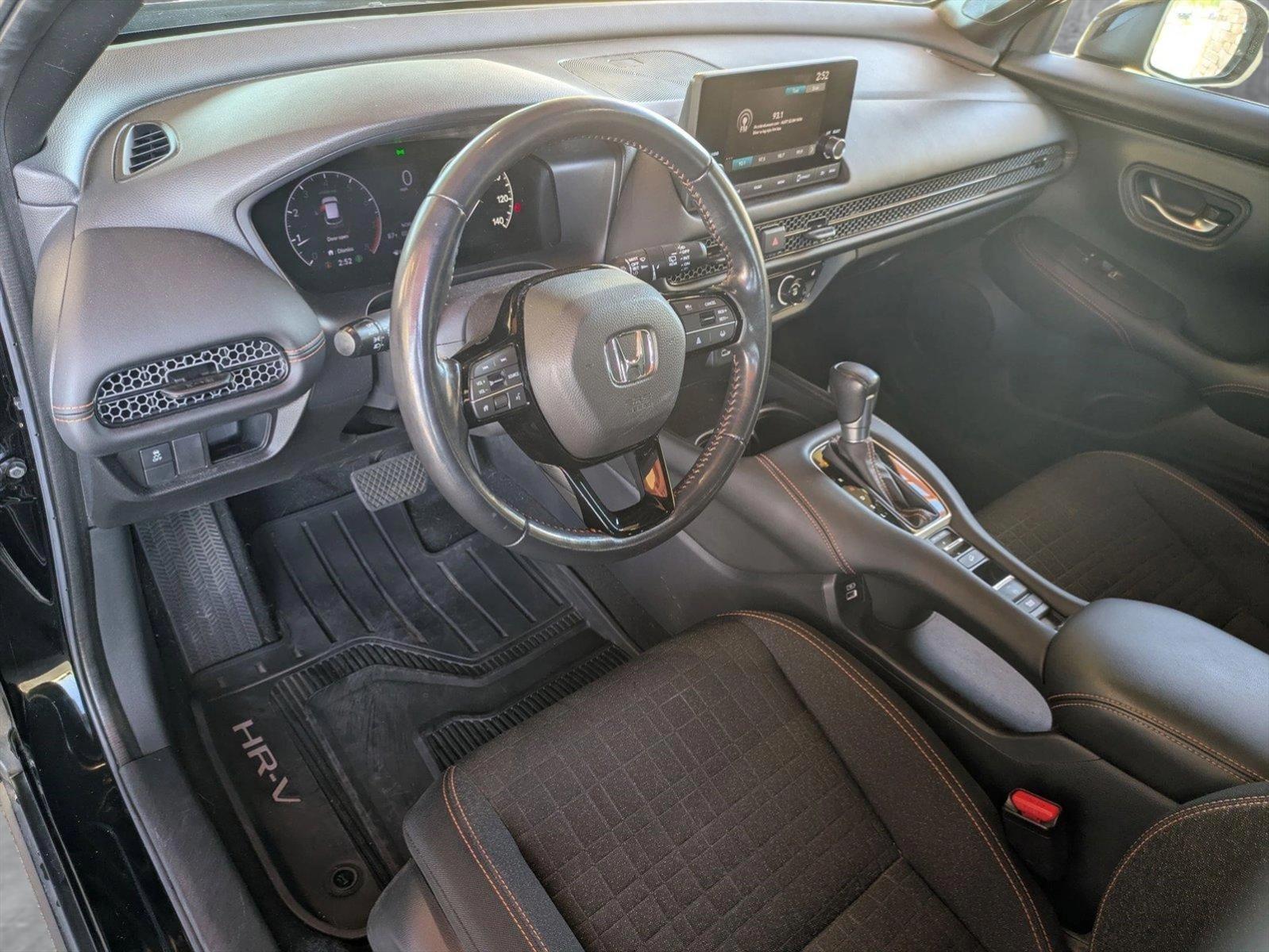 2023 Honda HR-V Vehicle Photo in Valencia, CA 91355-1794