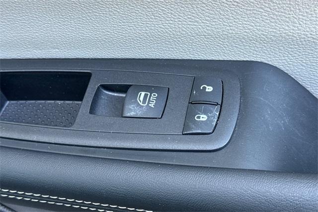 2023 Chrysler Pacifica Vehicle Photo in ELK GROVE, CA 95757-8703