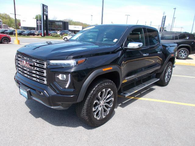 2023 GMC Canyon Vehicle Photo in LOWELL, MA 01852-4336