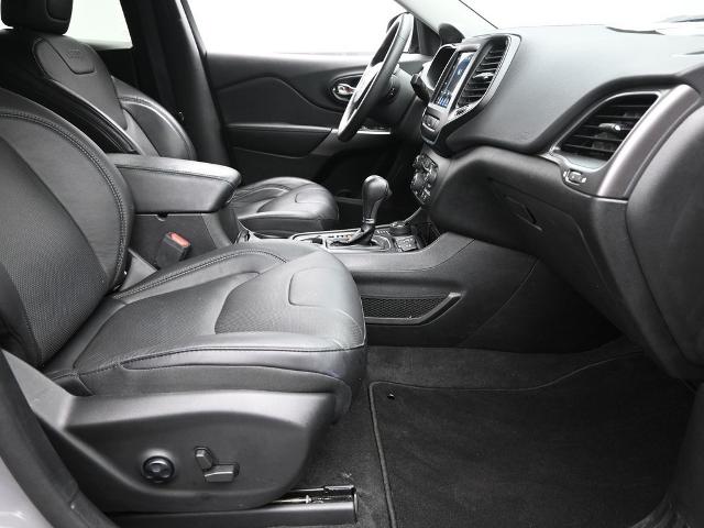 2021 Jeep Cherokee Vehicle Photo in Cedar Rapids, IA 52402