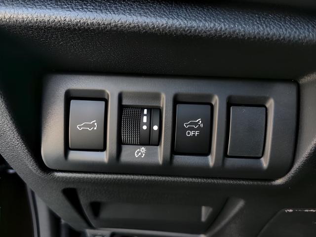 2025 Subaru Outback Vehicle Photo in Green Bay, WI 54304