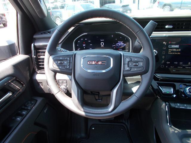 2025 GMC Sierra 2500 HD Vehicle Photo in LOWELL, MA 01852-4336