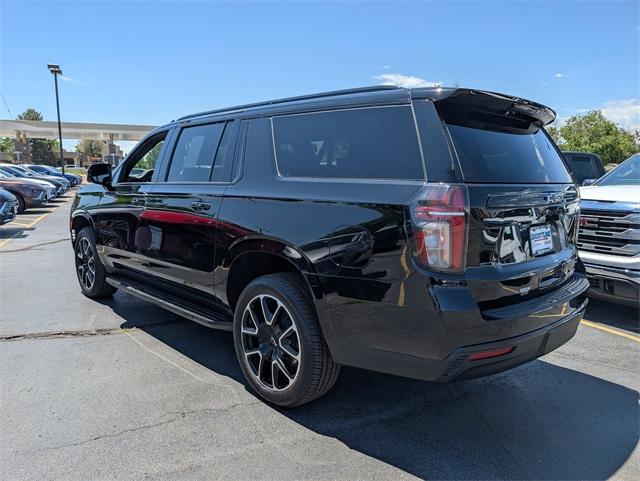 2023 Chevrolet Suburban Vehicle Photo in AURORA, CO 80012-4011