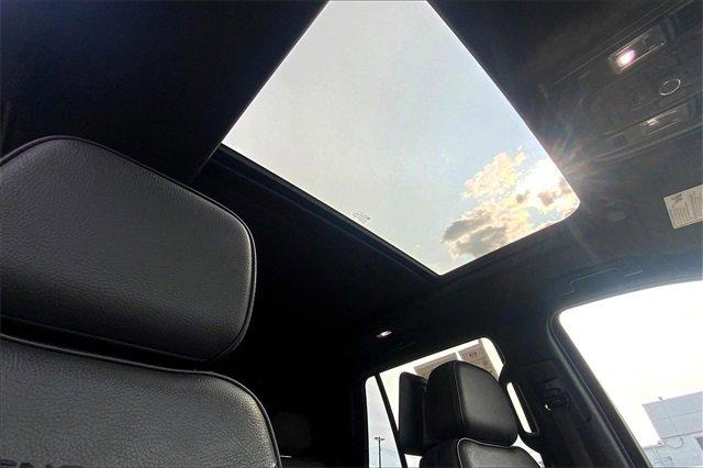 2021 GMC Yukon Vehicle Photo in TOPEKA, KS 66609-0000