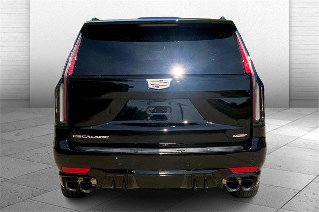 2024 Cadillac Escalade ESV Vehicle Photo in KANSAS CITY, MO 64114-4545