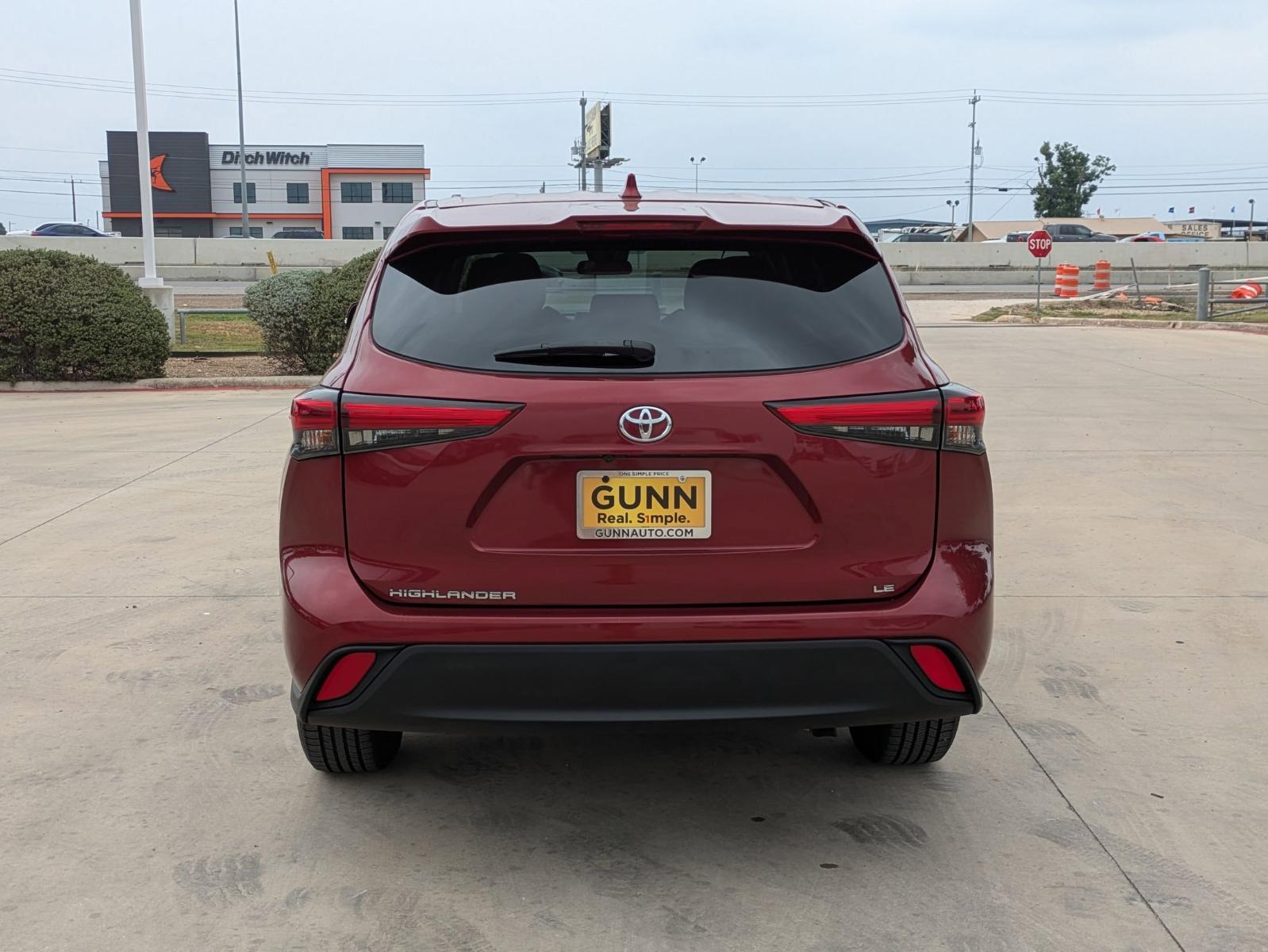 2021 Toyota Highlander Vehicle Photo in SELMA, TX 78154-1460