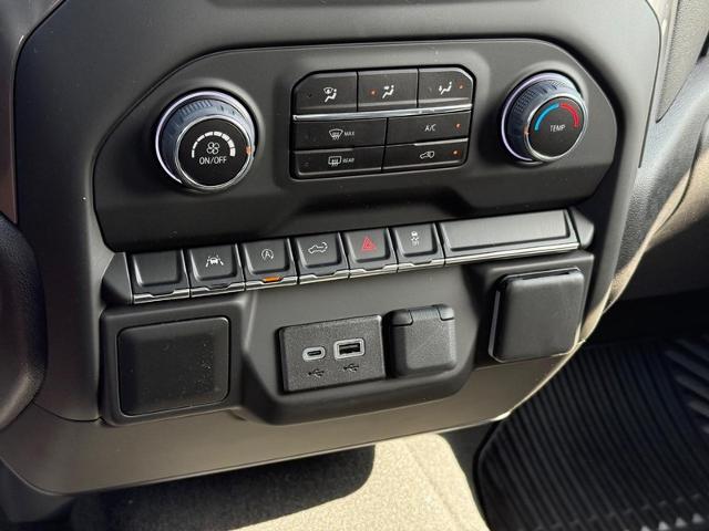 2025 Chevrolet Silverado 1500 Vehicle Photo in COLUMBIA, MO 65203-3903