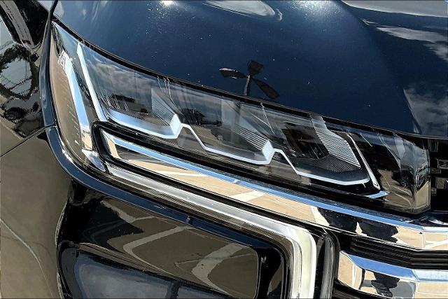 2023 Chevrolet Suburban Vehicle Photo in Grapevine, TX 76051
