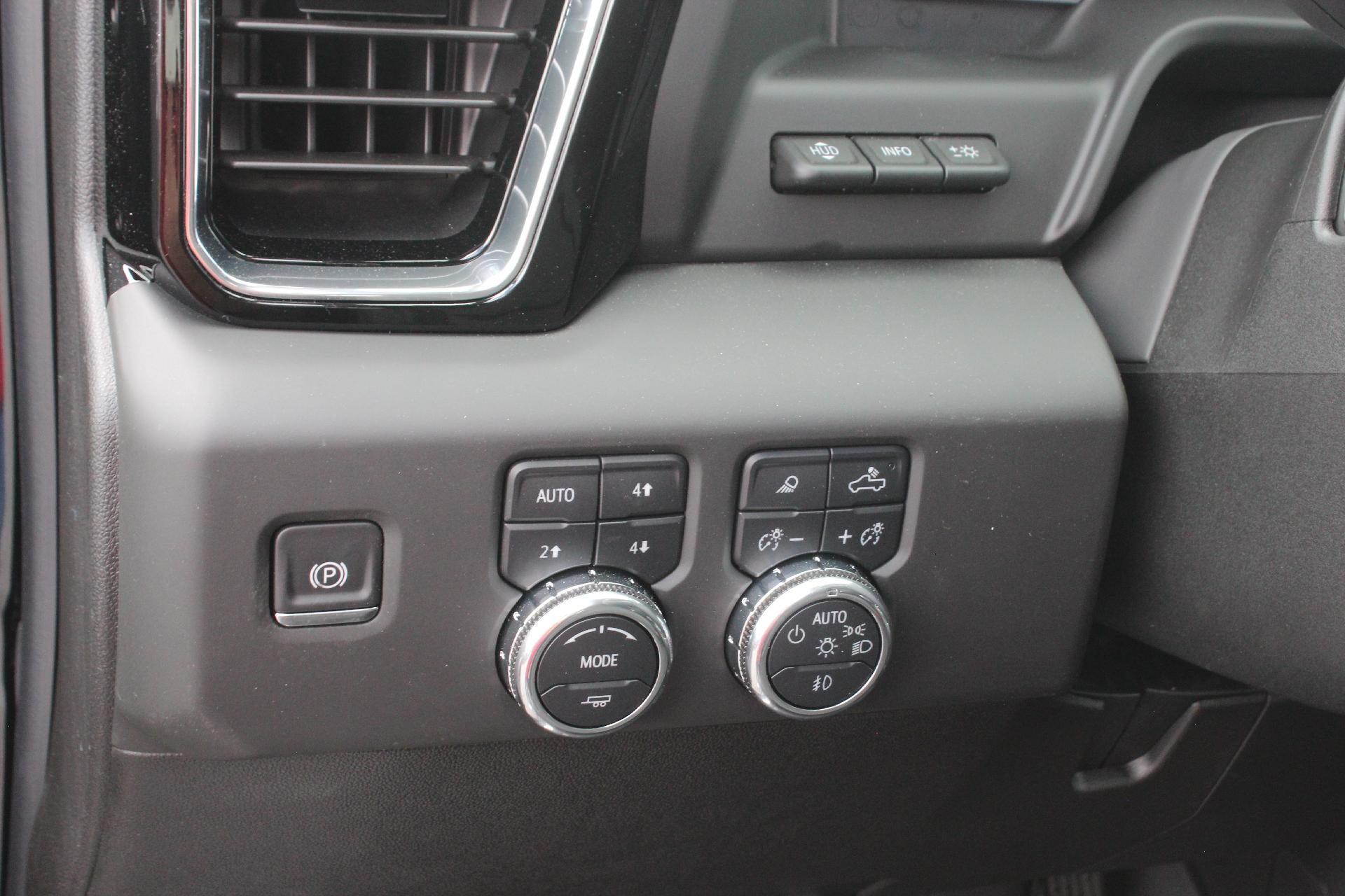2025 GMC Sierra 2500 HD Vehicle Photo in AURORA, CO 80012-4011