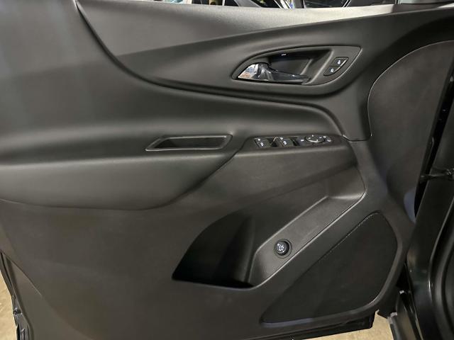 2022 Chevrolet Equinox Vehicle Photo in Roslyn, NY 11576