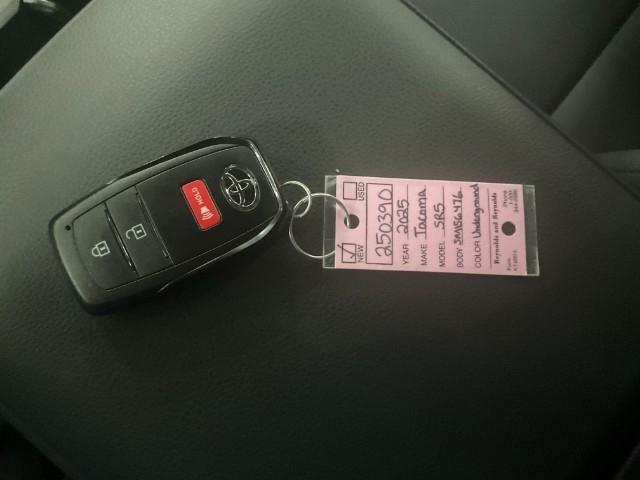 2025 Toyota Tacoma 4WD Vehicle Photo in Oshkosh, WI 54904