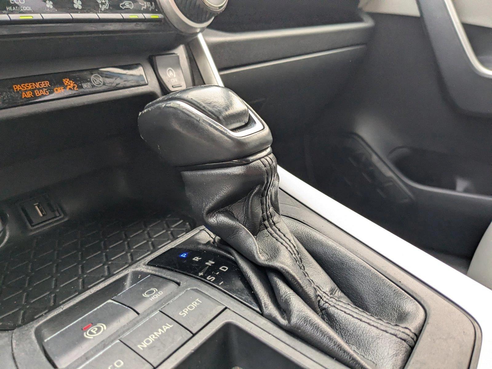 2020 Toyota RAV4 Vehicle Photo in Winter Park, FL 32792