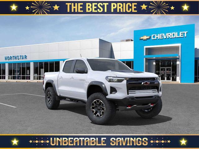 2024 Chevrolet Colorado Vehicle Photo in MOON TOWNSHIP, PA 15108-2571