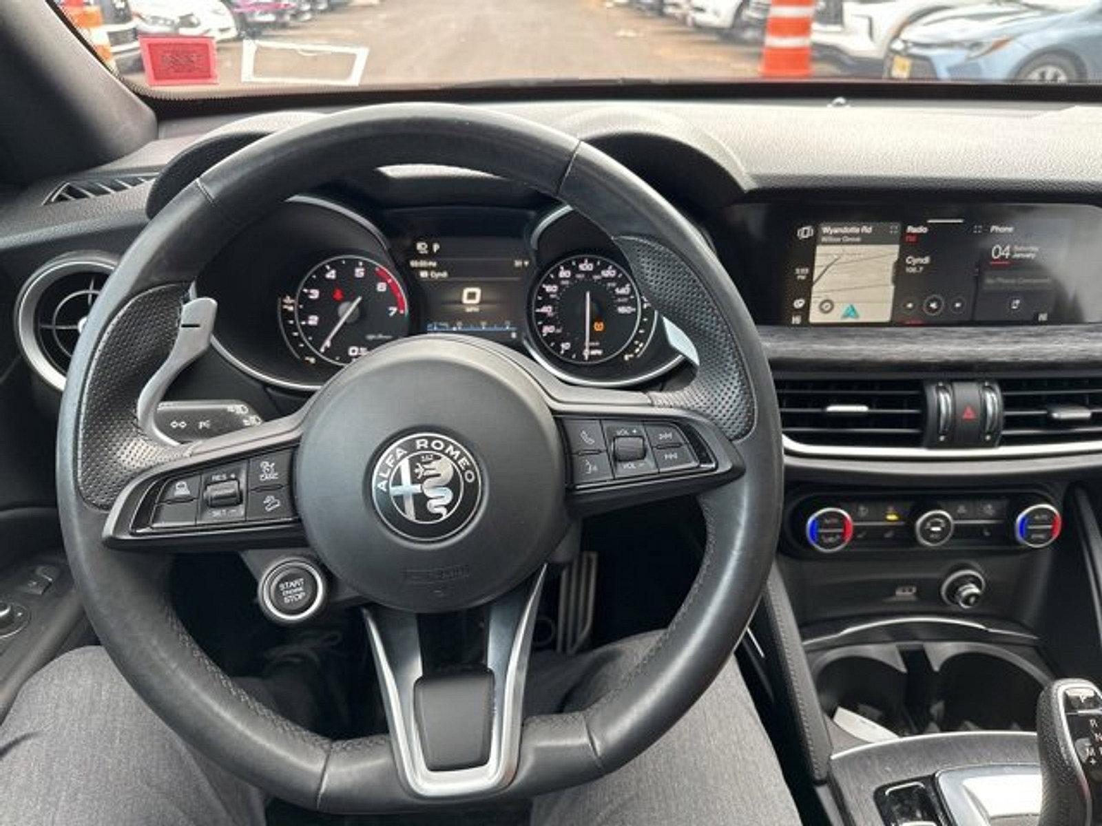 2022 Alfa Romeo Stelvio Vehicle Photo in Willow Grove, PA 19090