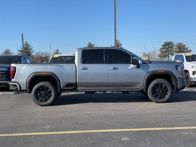 2024 GMC Sierra 2500 HD Vehicle Photo in COLUMBIA, MO 65203-3903