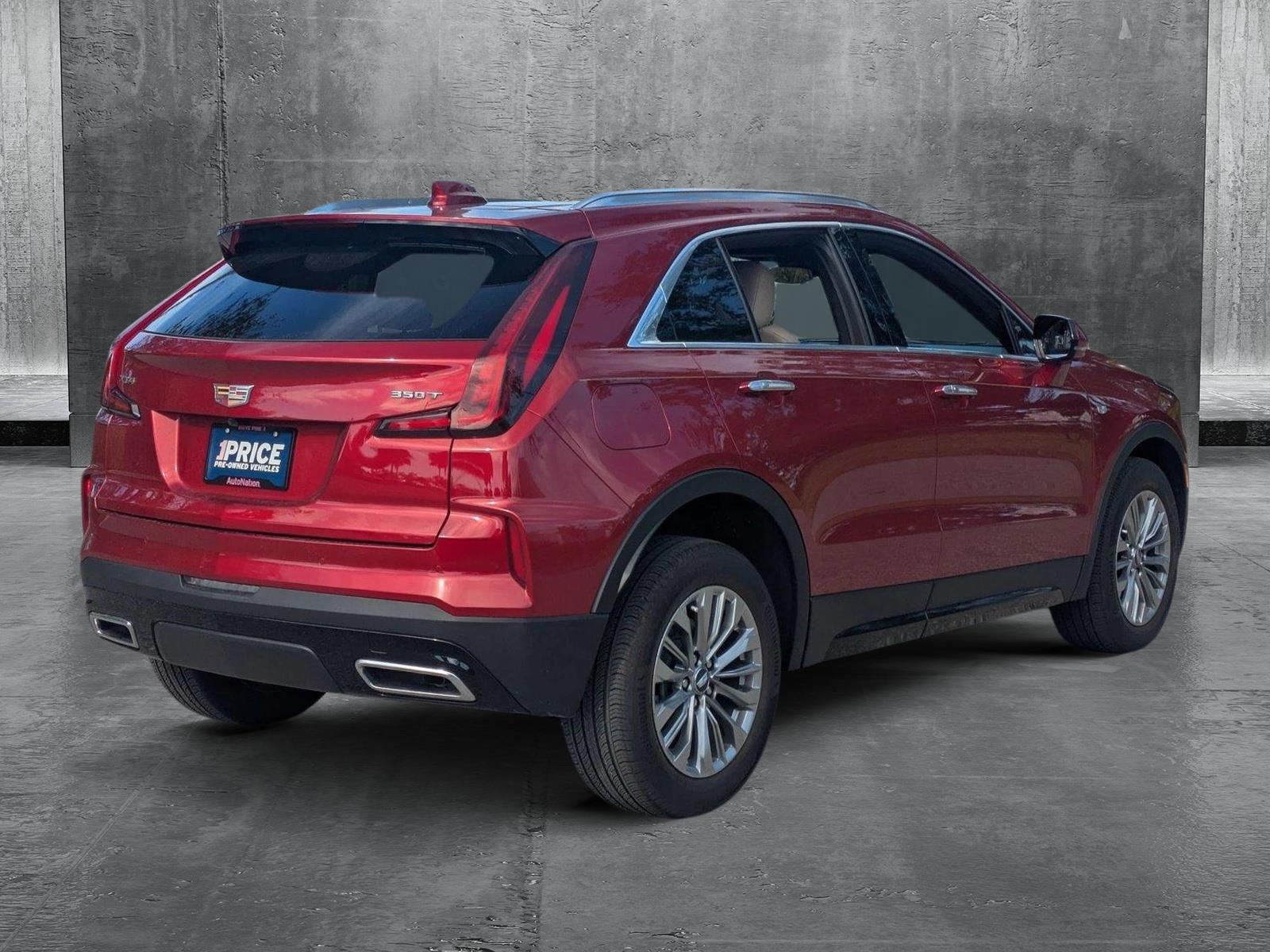 2024 Cadillac XT4 Vehicle Photo in Sarasota, FL 34231