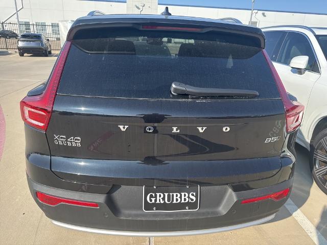 2025 Volvo XC40 Vehicle Photo in Grapevine, TX 76051