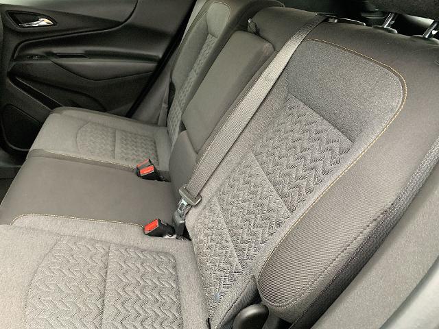 2022 Chevrolet Equinox Vehicle Photo in MOON TOWNSHIP, PA 15108-2571