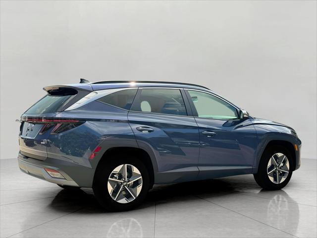 2025 Hyundai TUCSON Vehicle Photo in Green Bay, WI 54304