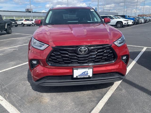2020 Toyota Highlander Vehicle Photo in GREEN BAY, WI 54304-5303