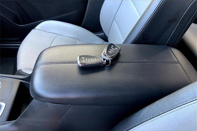 2019 Chevrolet Equinox Vehicle Photo in TOPEKA, KS 66609-0000