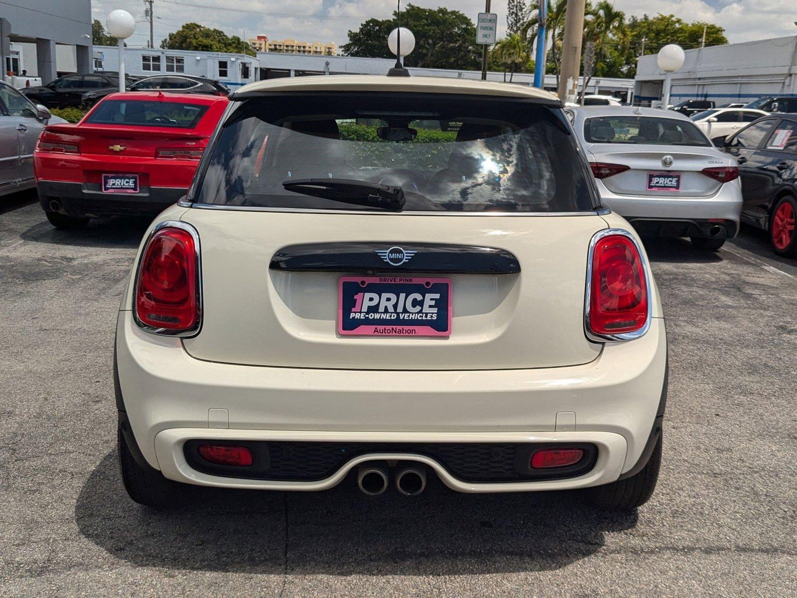 2020 MINI Hardtop 2 Door Vehicle Photo in MIAMI, FL 33134-2699