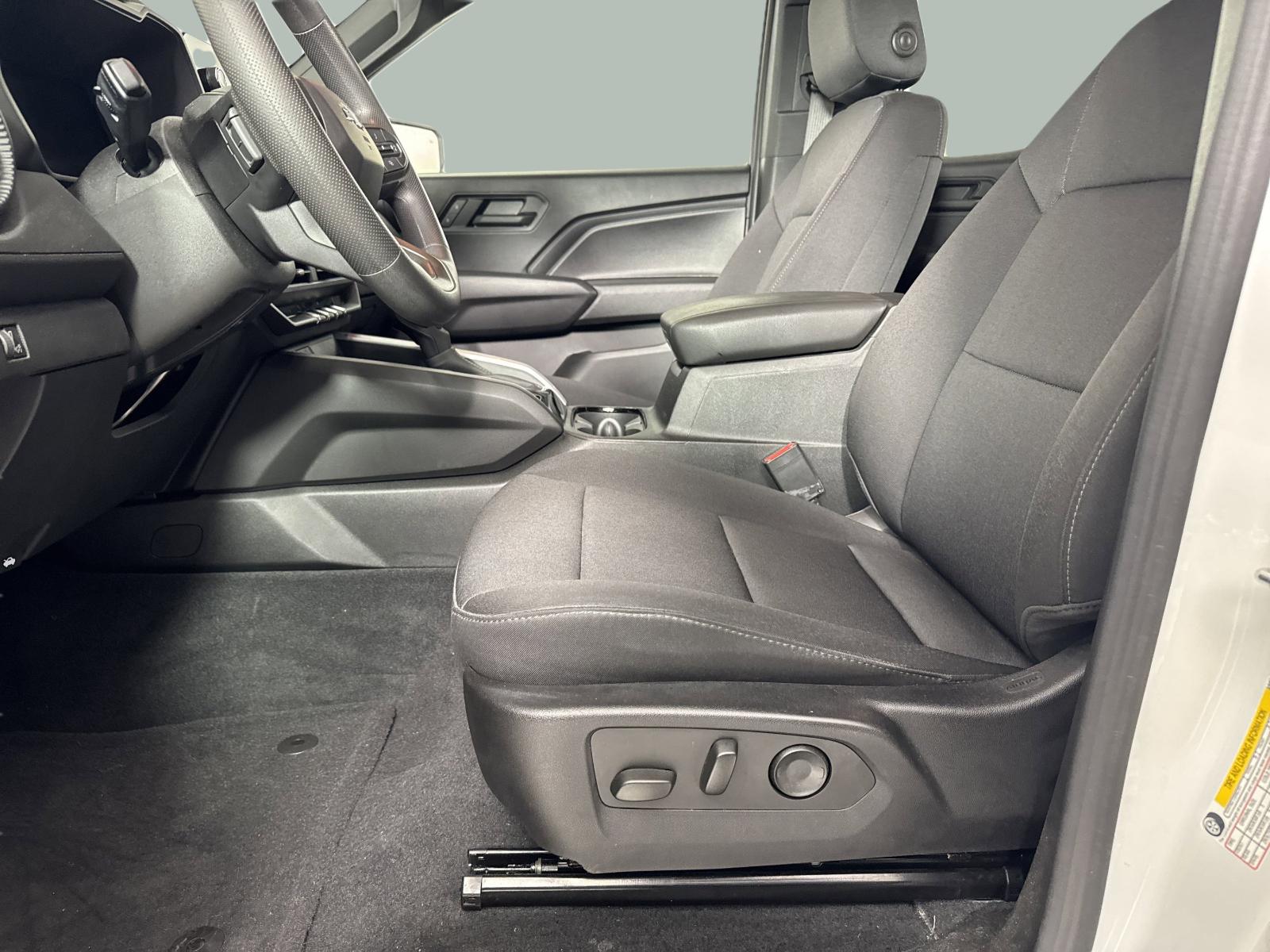 2024 Chevrolet Colorado Vehicle Photo in GEORGETOWN, TX 78626-7508