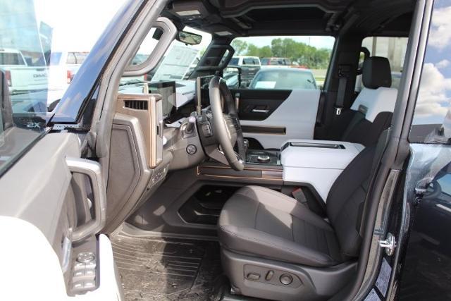 2025 GMC HUMMER EV Pickup Vehicle Photo in Greenville, TX 75402