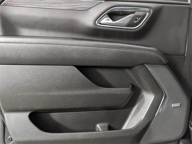 2023 GMC Yukon XL Vehicle Photo in ENGLEWOOD, CO 80113-6708