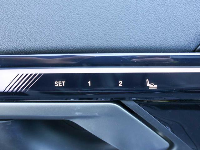 2024 BMW 540i xDrive Vehicle Photo in Dallas, TX 75209