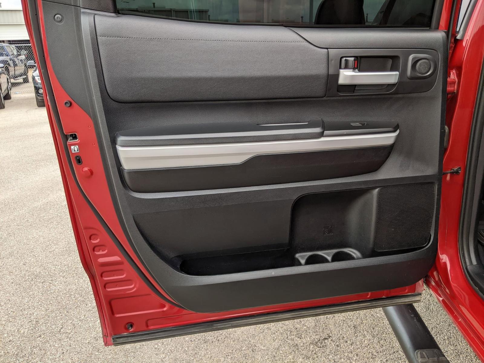 2019 Toyota Tundra 4WD Vehicle Photo in Seguin, TX 78155