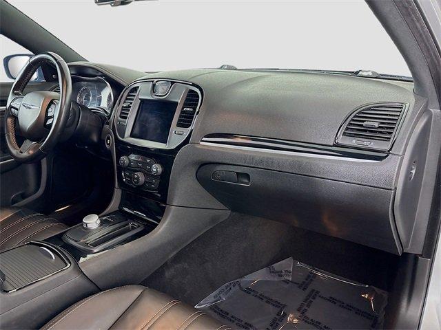 2022 Chrysler 300 Vehicle Photo in PUYALLUP, WA 98371-4149