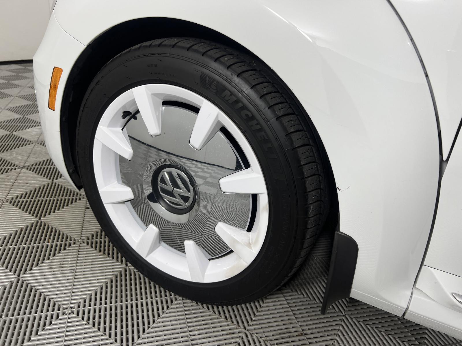 2019 Volkswagen Beetle Convertible Vehicle Photo in Georgetown, TX 78626