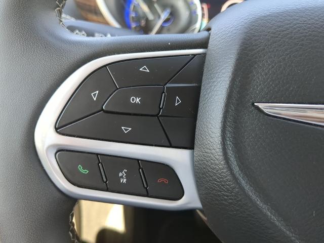 2023 Chrysler Pacifica Vehicle Photo in Brunswick, GA 31525