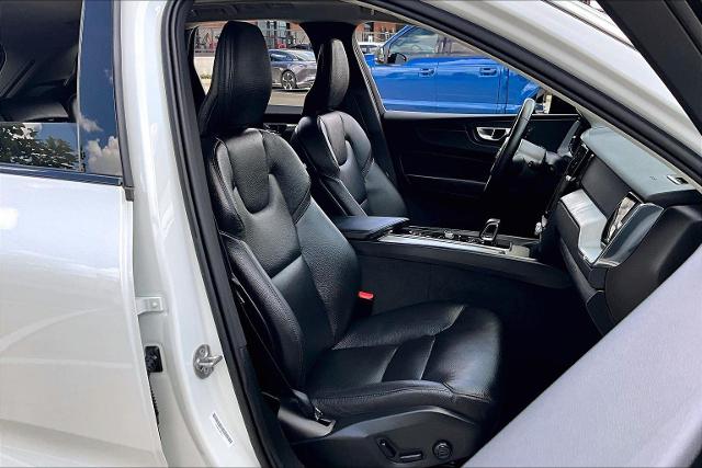 2025 Volvo XC60 Vehicle Photo in Houston, TX 77007