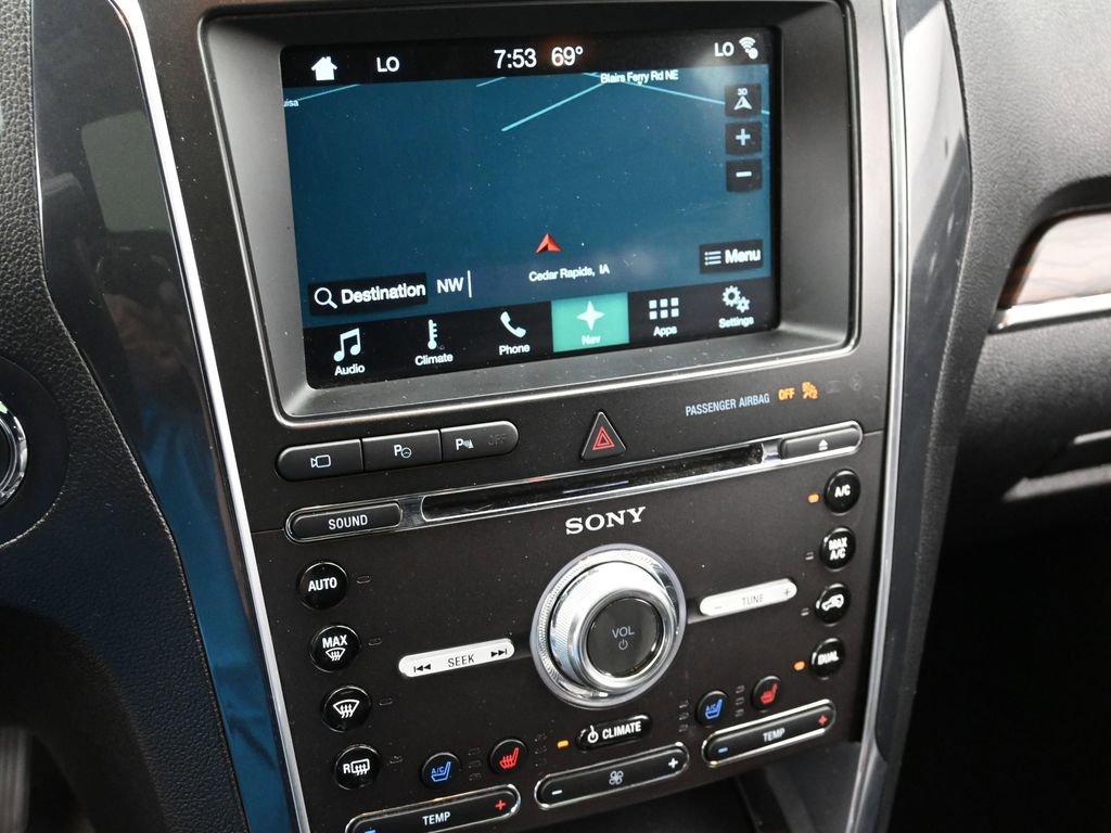 2017 Ford Explorer Vehicle Photo in Cedar Rapids, IA 52402