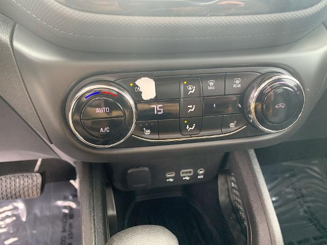 2022 Chevrolet Trailblazer Vehicle Photo in MOON TOWNSHIP, PA 15108-2571