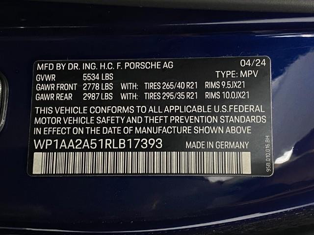 2024 Porsche Macan Vehicle Photo in Appleton, WI 54913