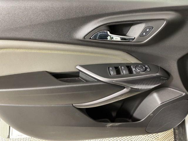 2025 Chevrolet Trax Vehicle Photo in PHOENIX, AZ 85014-3381