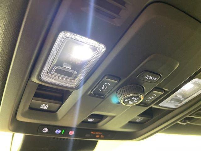 2025 Chevrolet Tahoe Vehicle Photo in PHOENIX, AZ 85014-3381