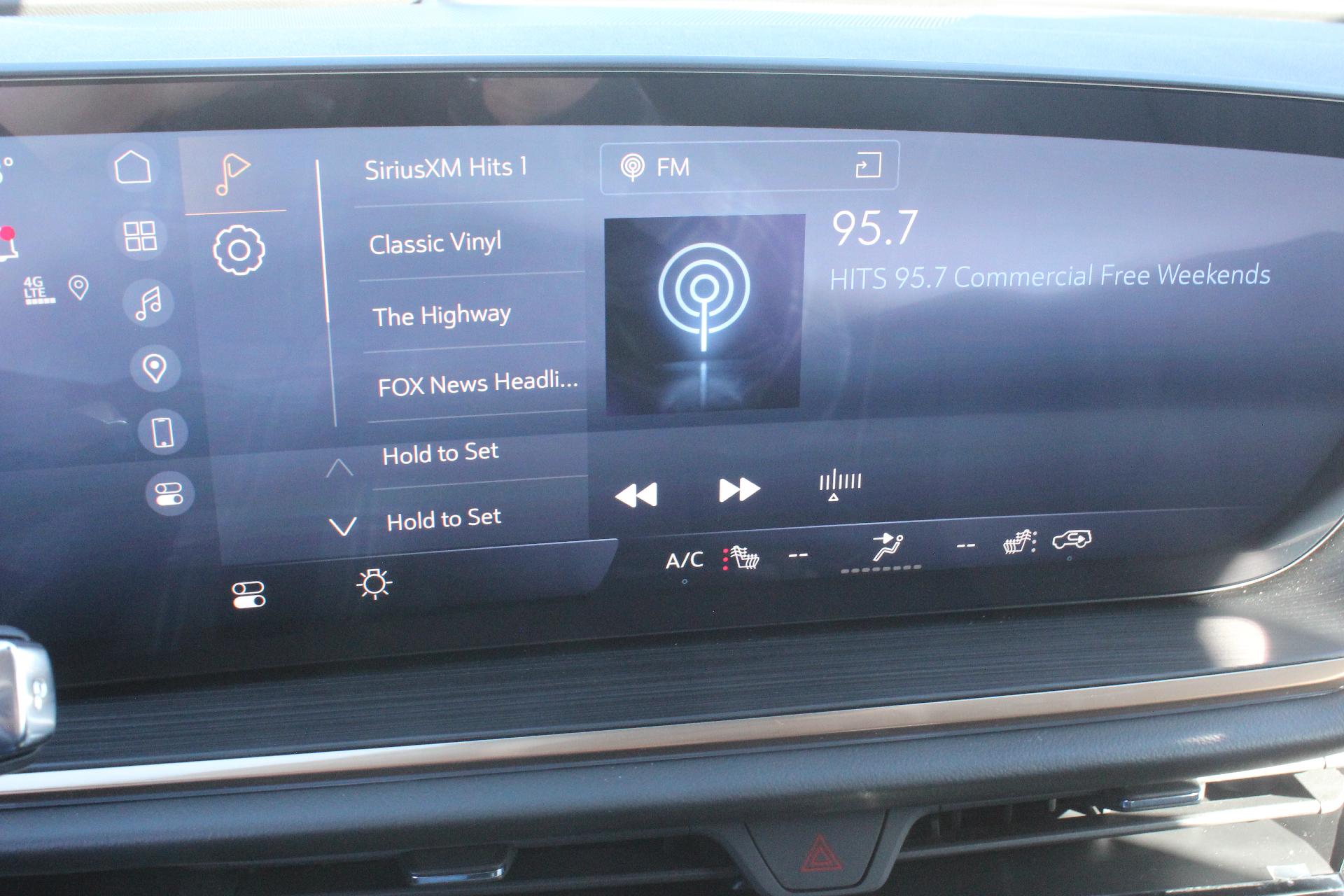 2025 Buick Envision Vehicle Photo in AURORA, CO 80012-4011