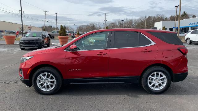 2022 Chevrolet Equinox Vehicle Photo in MOON TOWNSHIP, PA 15108-2571
