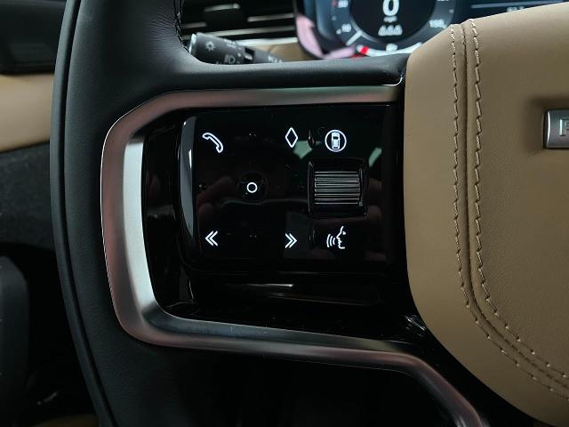 2025 Range Rover Sport Vehicle Photo in Appleton, WI 54913
