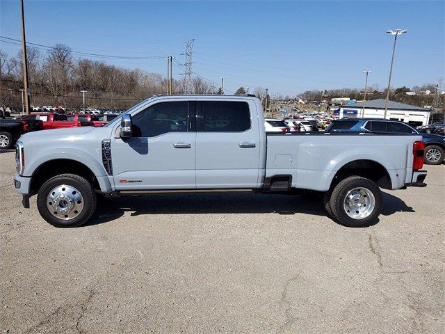 2024 Ford Super Duty F-450 DRW Vehicle Photo in MILFORD, OH 45150-1684