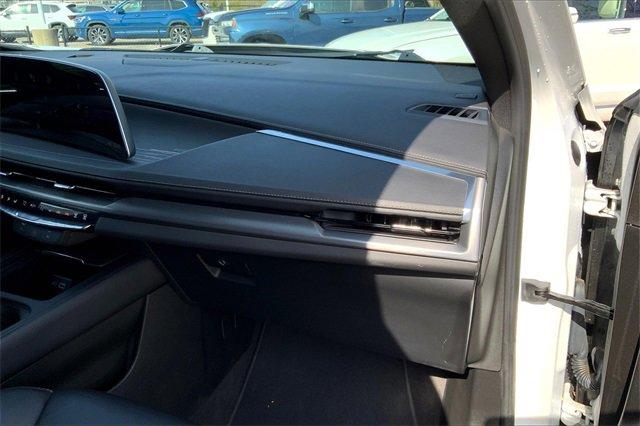 2024 Cadillac XT4 Vehicle Photo in KANSAS CITY, MO 64114-4545
