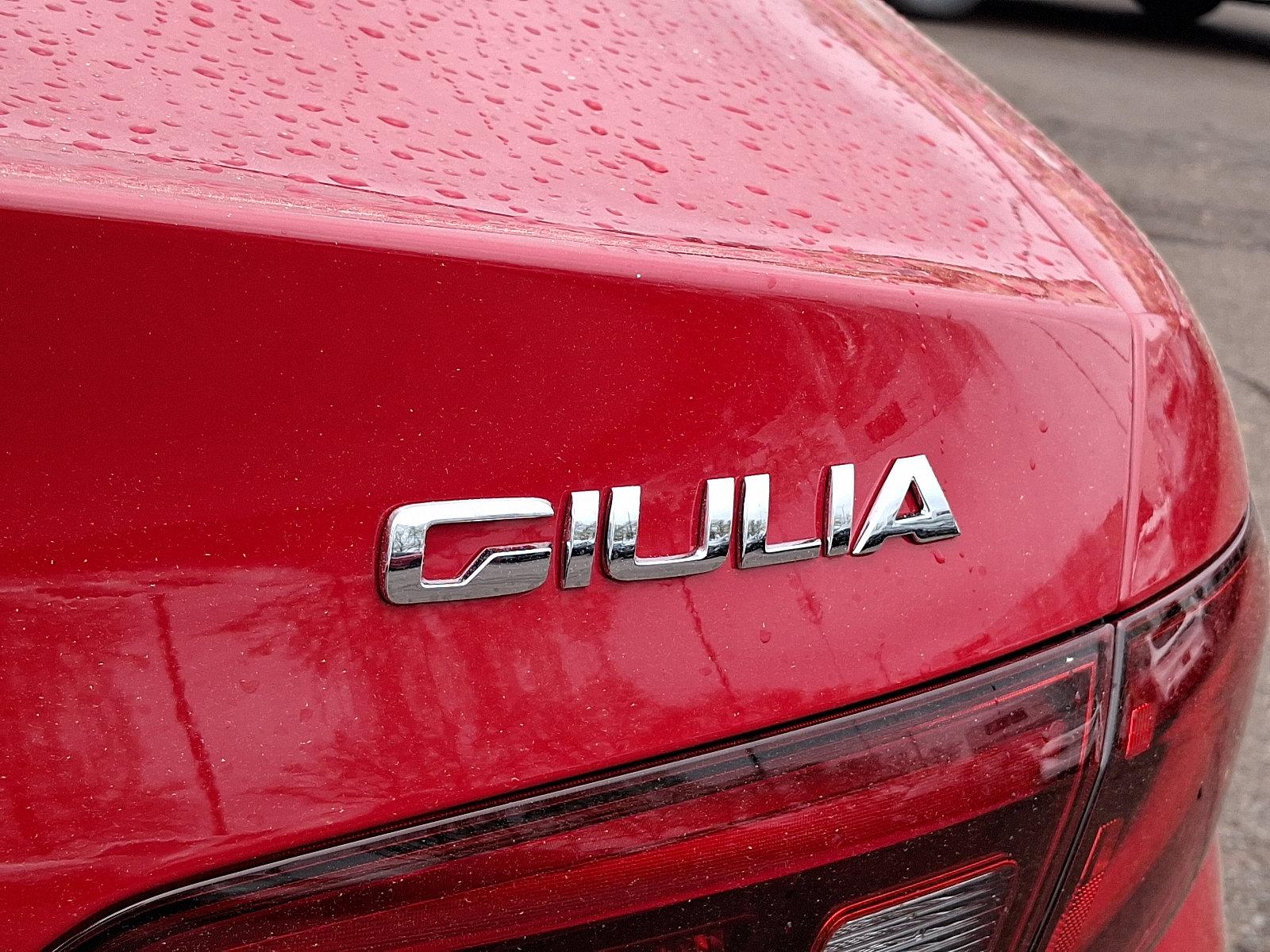 2022 Alfa Romeo Giulia Vehicle Photo in Willow Grove, PA 19090