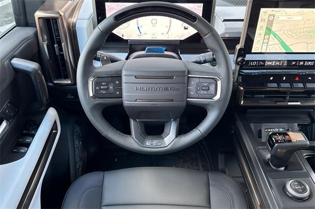 2025 GMC HUMMER EV SUV Vehicle Photo in ELK GROVE, CA 95757-8703
